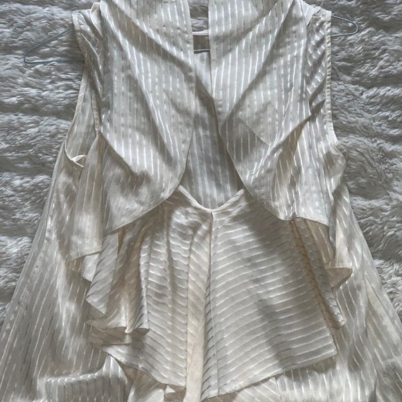 BCBGMaxAzria *Very Cute Open-Back Sleeveless Top! - Picture 2 of 3